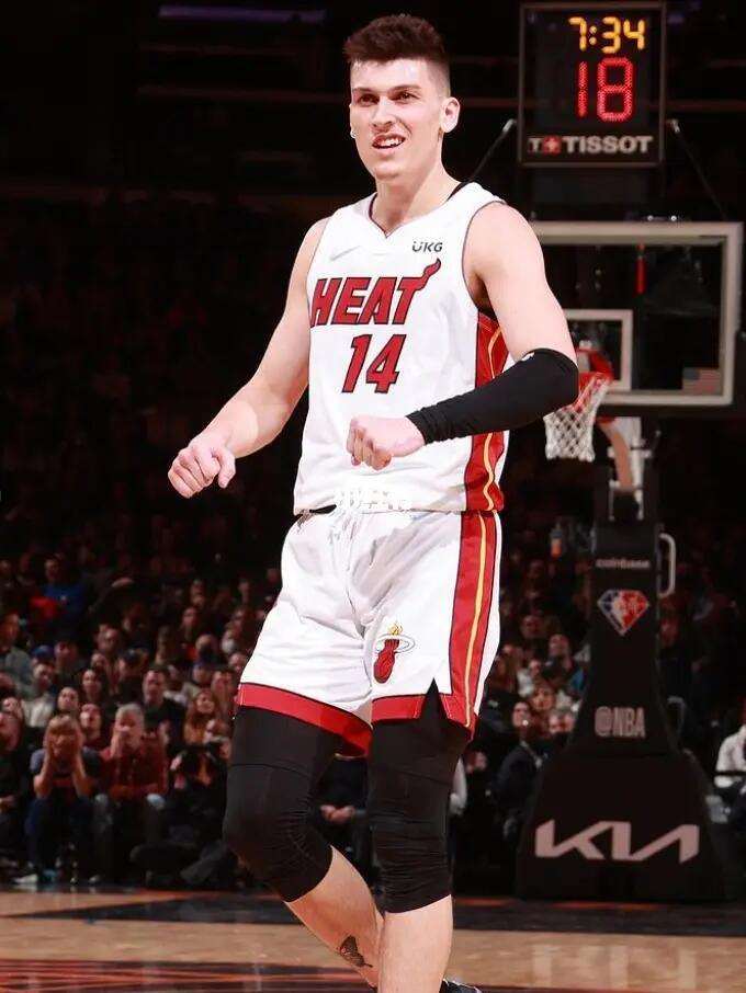 对阵AC米 对阵AC米