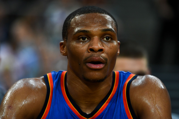 锋线位置的 锋线位置的